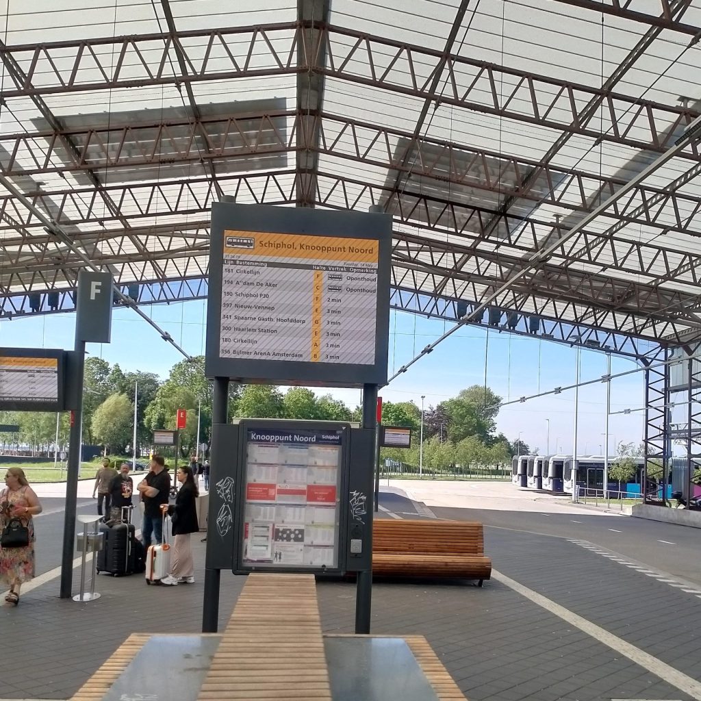 Upgrade schermen station Schiphol